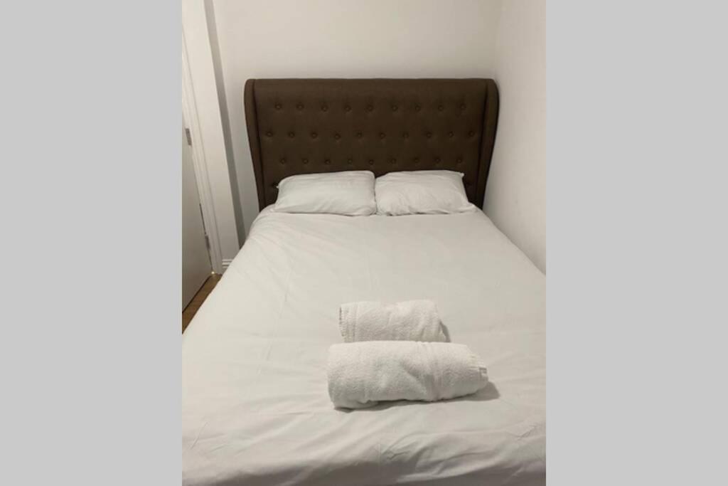 3 Bed Contemporary Crewe Apartment Ngoại thất bức ảnh